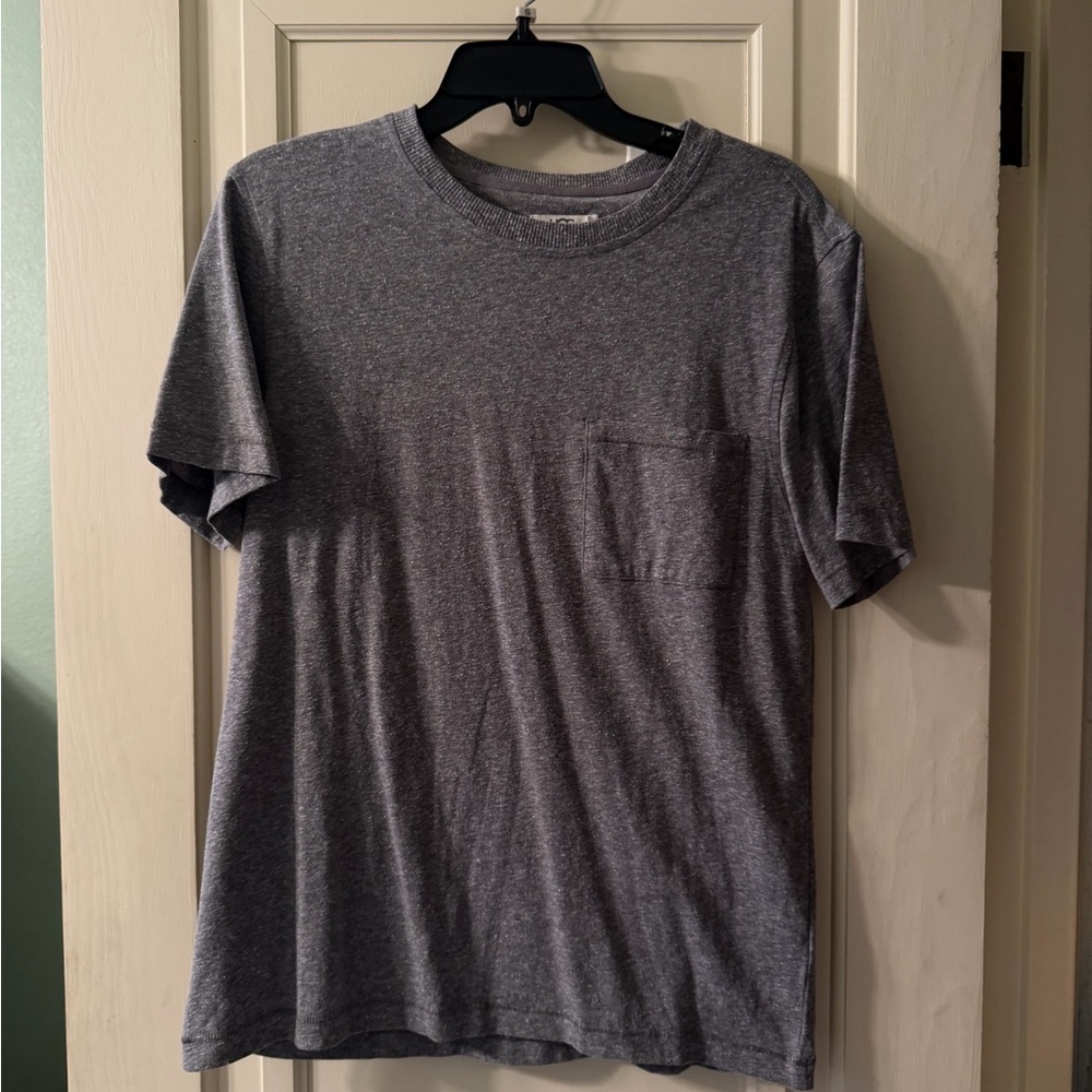 UGG Men's Heather Gray Short Sleeve Tee